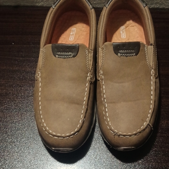 Too small - Picture 1 of 1